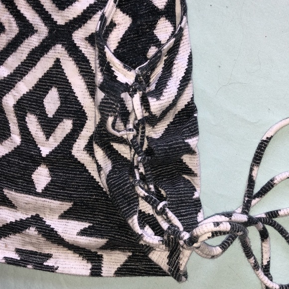 Sexy Tie Side Tribal Crop Top - Picture 4 of 7